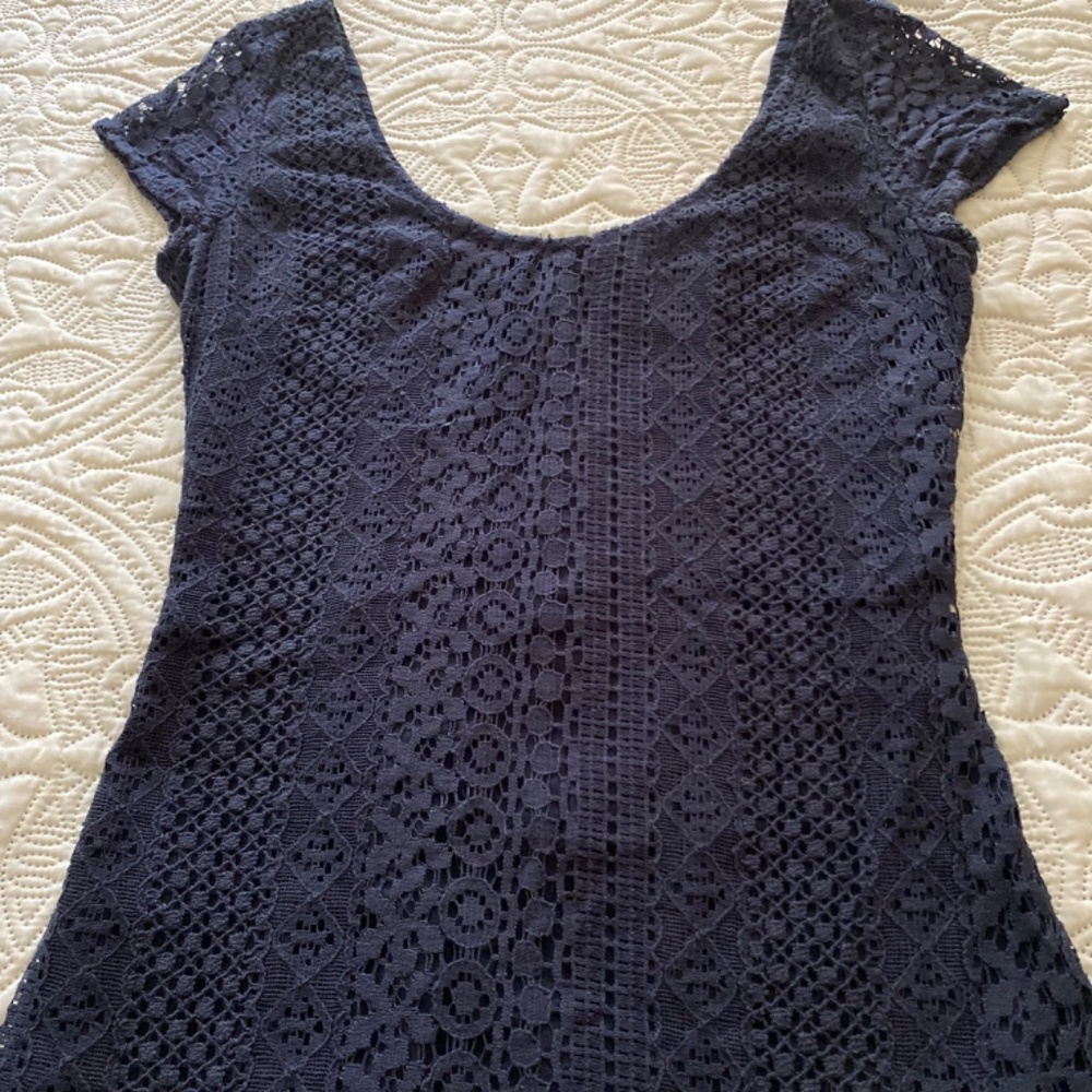 Navy Blue Lace U Neck Short Sleeve Mini Dress Hollister Sz 1 - Picture 8 of 10